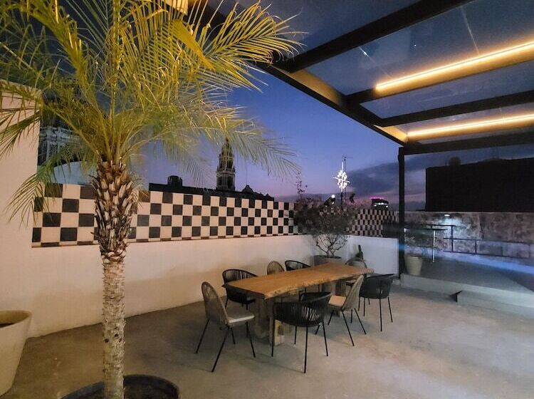 هتل Milo Collection