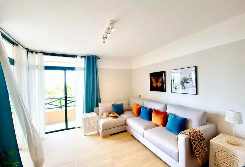 La Paz. Lovely Apartment Overlooking The Golf And Sea