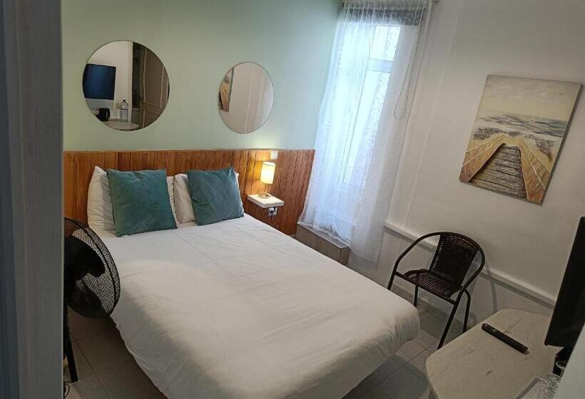 פנסיון Estrela Stays