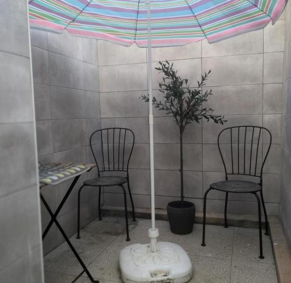 פנסיון Estrela Stays