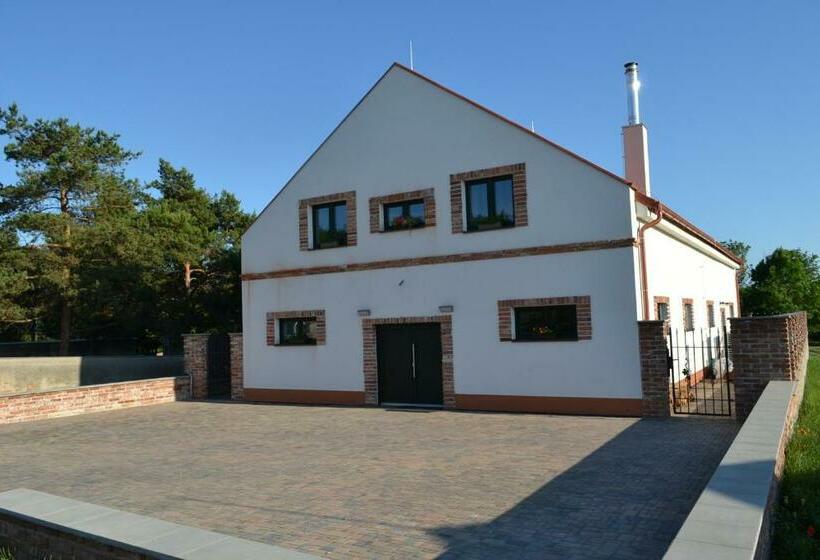 Пансион Vinný Sklep Vinařství Pekárek