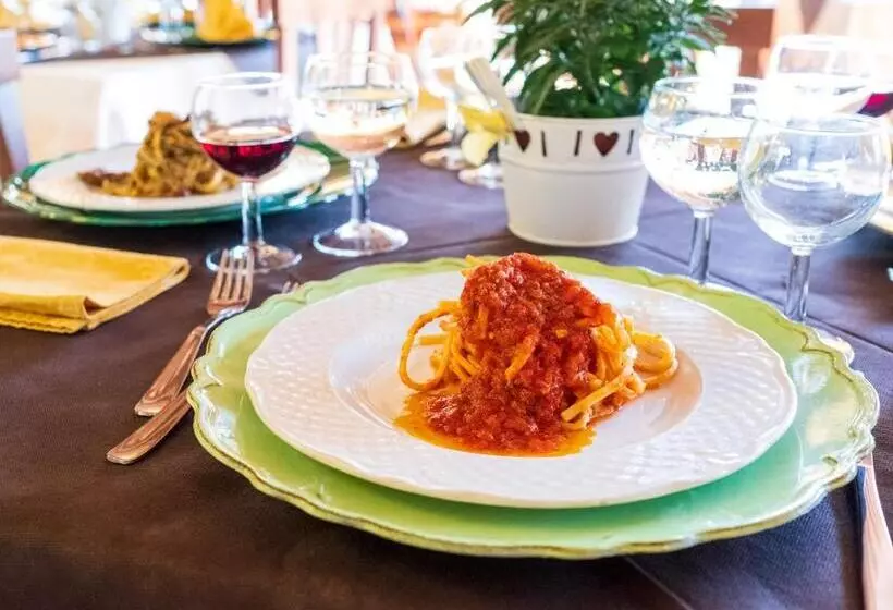 ホテル Agriturismo Casal Cerqueto