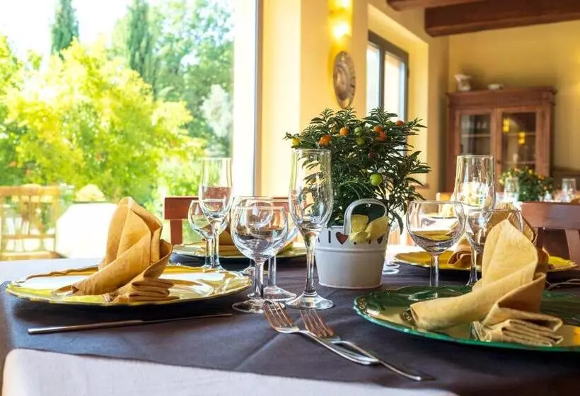 ホテル Agriturismo Casal Cerqueto