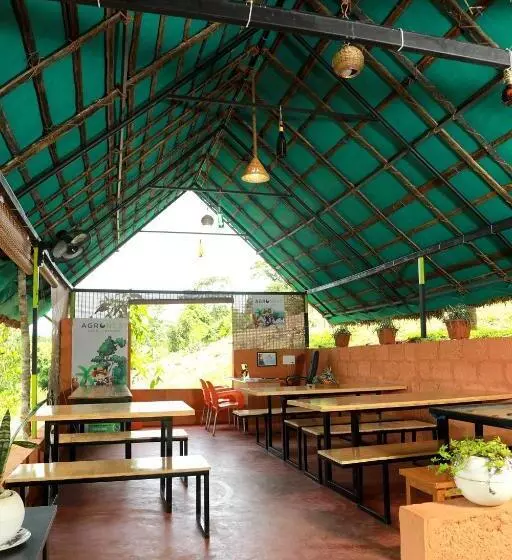 Hotelli Agronest Farm & Resort By Teal Luxury Stay