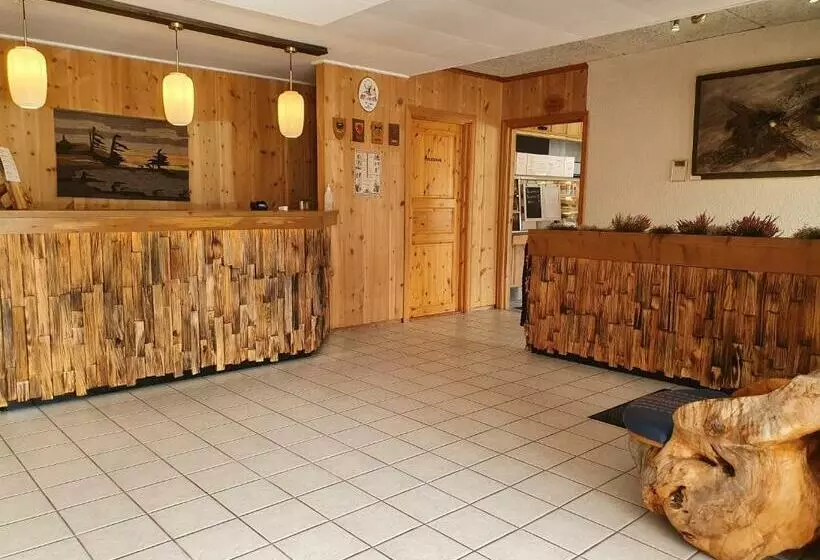 Hotelli Heia Gjestegård