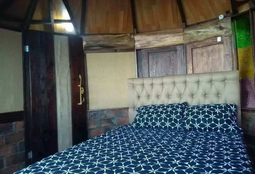 Hotelli Hostal Camino Viejo