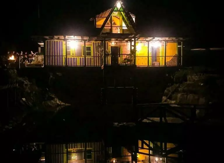 Hotelli Hostal Camino Viejo