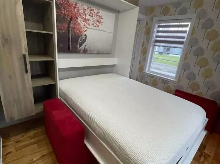 Hotelli Hôtel Les Quatre Bonheurs