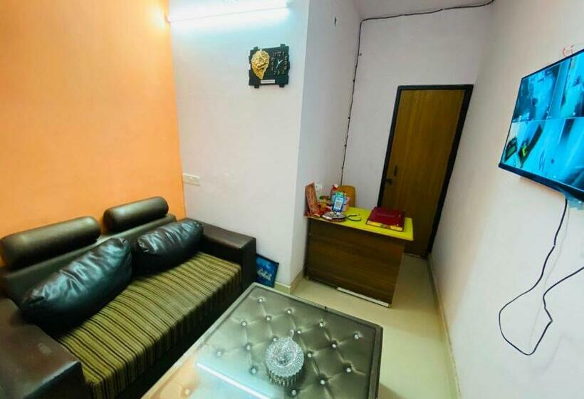 Hotel Oyo 91788  Happy Stay