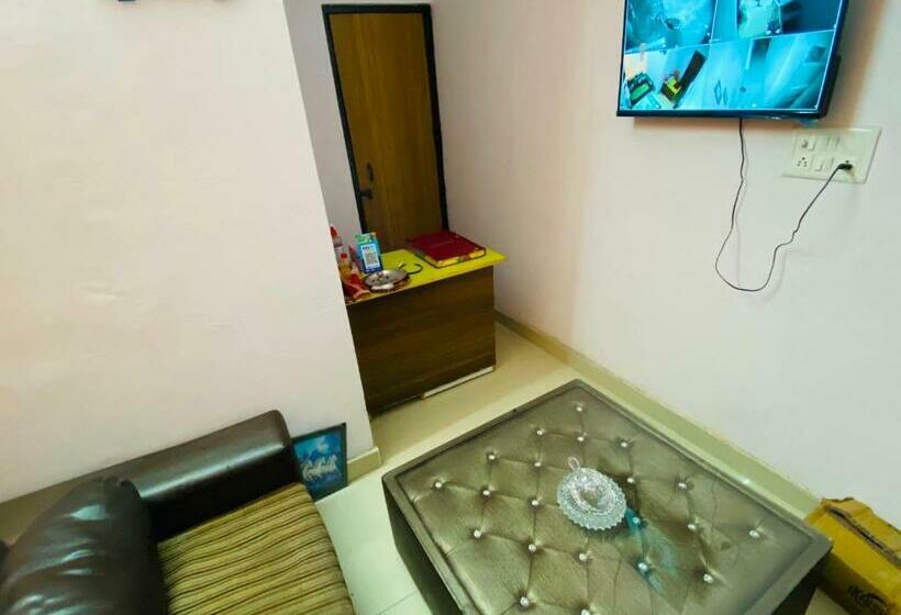 Hotel Oyo 91788  Happy Stay