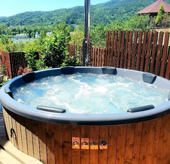 Majatalo Casa Ostrov