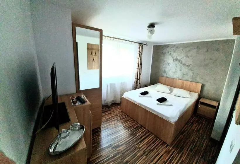 Majatalo Casa Ostrov