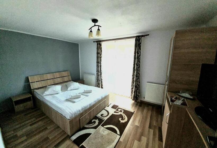 پانسیون Casa Ostrov