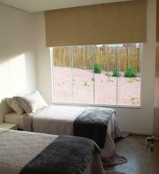 פנסיון Villa Candombá