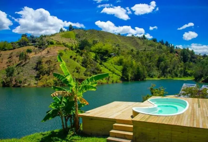 Aw Guatape Glamping Resort