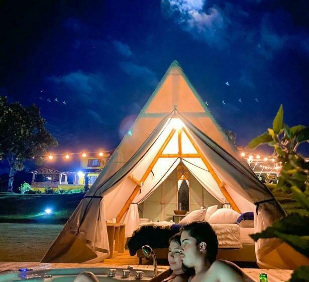 Aw Guatape Glamping Resort