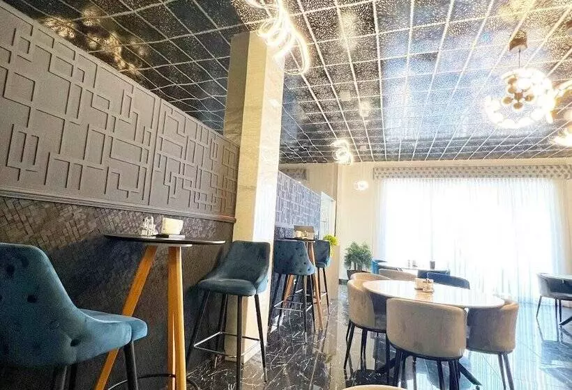 Basha Hotel & Restaurant