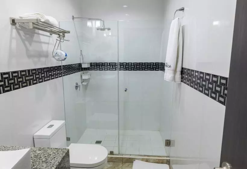 Basha Hotel & Restaurant