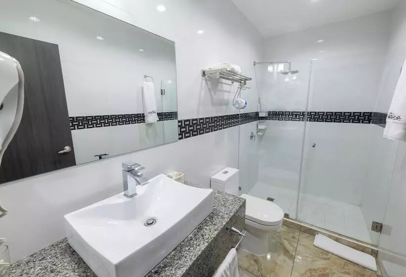 Basha Hotel & Restaurant