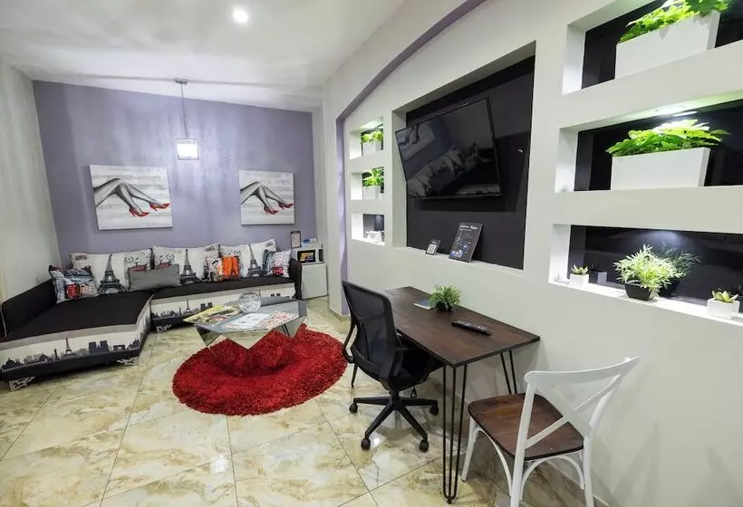Basha Hotel & Restaurant