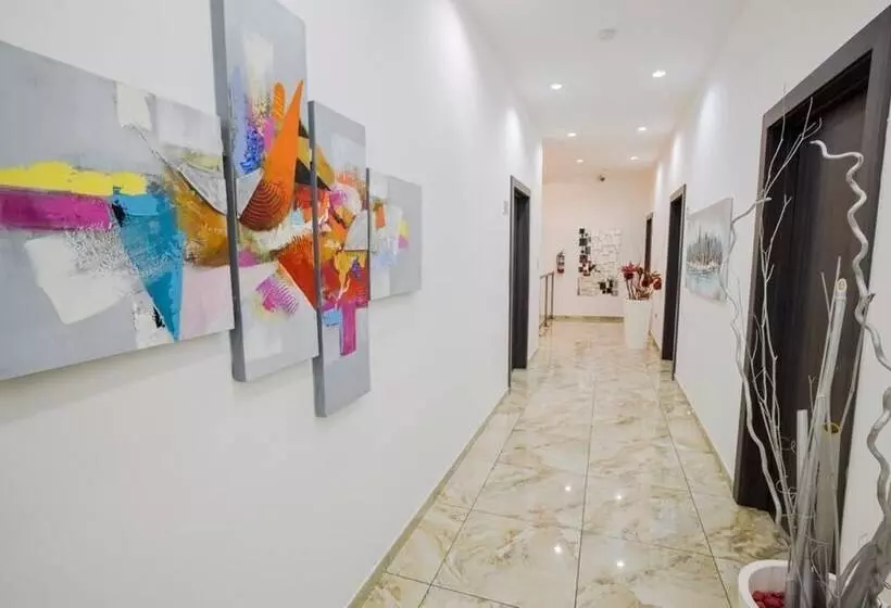 Basha Hotel & Restaurant