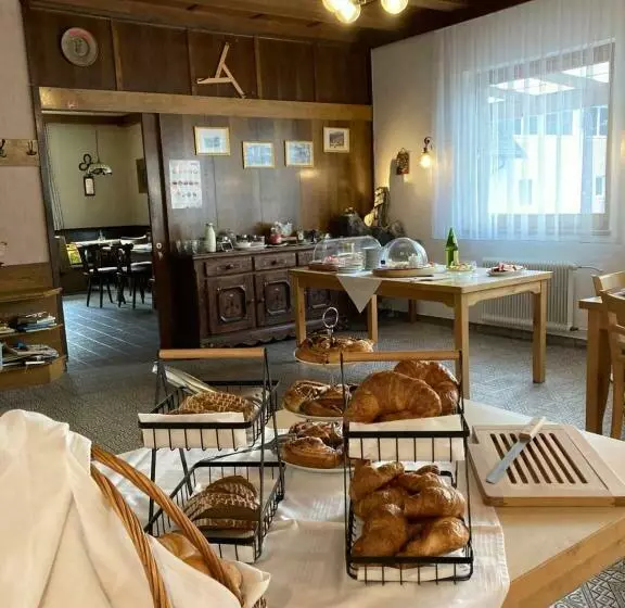 Aamiaismajoitus (B&B) Moserwirt Pension