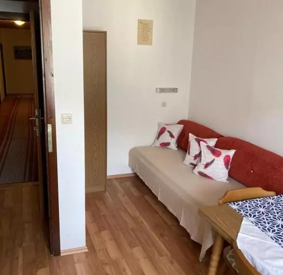 Aamiaismajoitus (B&B) Moserwirt Pension