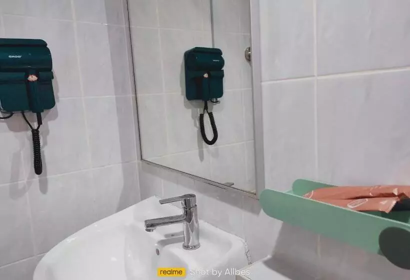 Hotelli Allbes Parklands