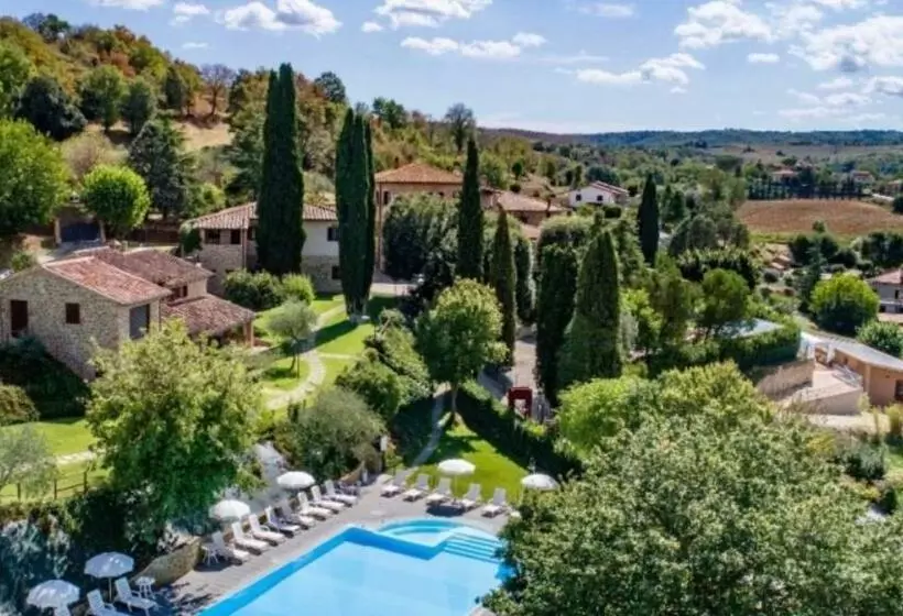 ホテル Borgo Graziani