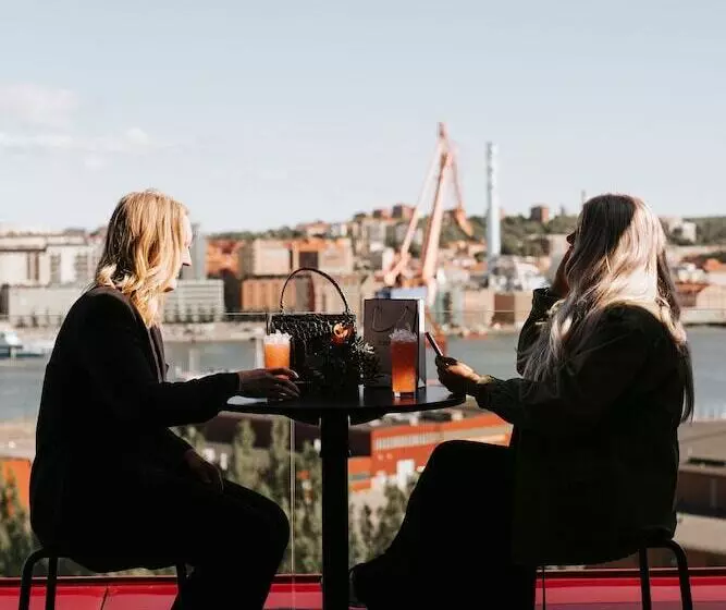 Clarion Hotel The Pier