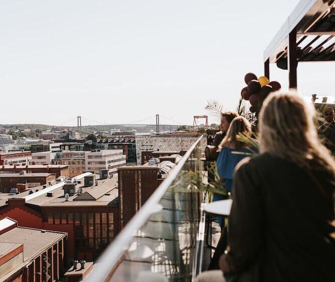 Clarion Hotel The Pier