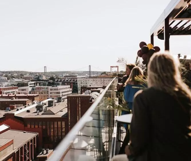 Clarion Hotel The Pier