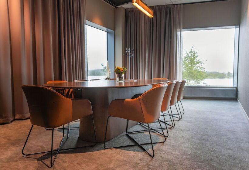 Clarion Hotel The Pier