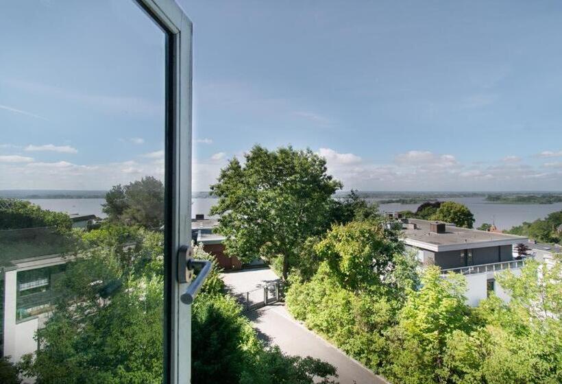 Remise Hotel Am Süllberg