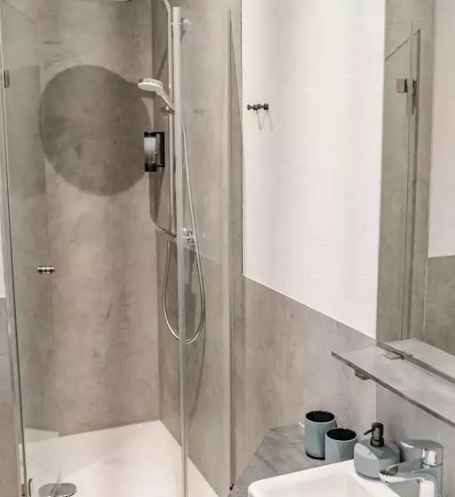 Hotelli Gasthaus Zum Adler