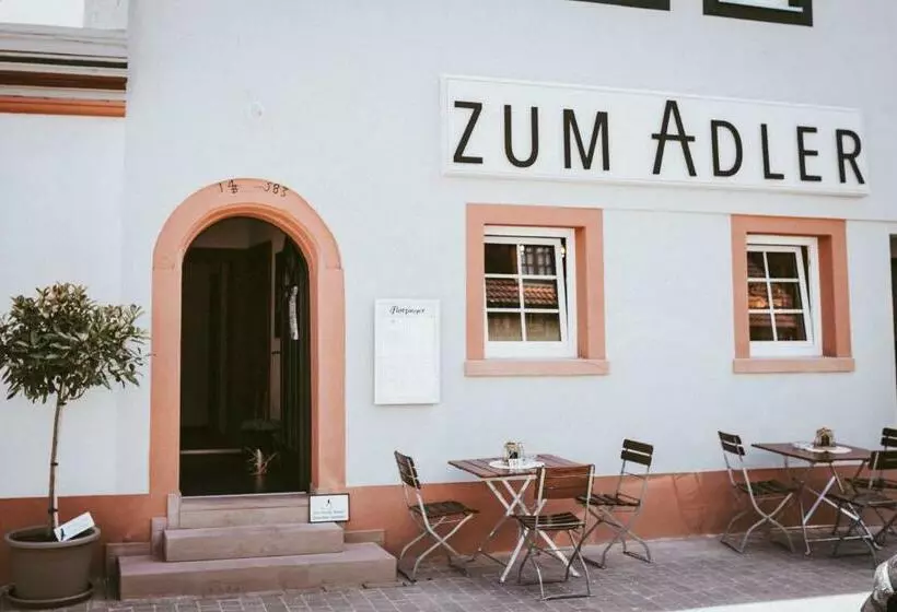 Hotelli Gasthaus Zum Adler