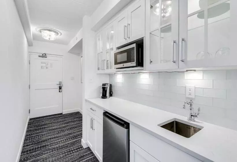 Hotelli Icona Windrift