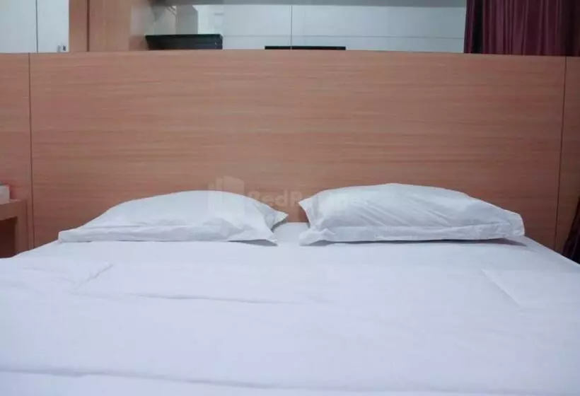 ホテル Redliving Apartemen Treeparkcity   My Rooms Tower Alpine