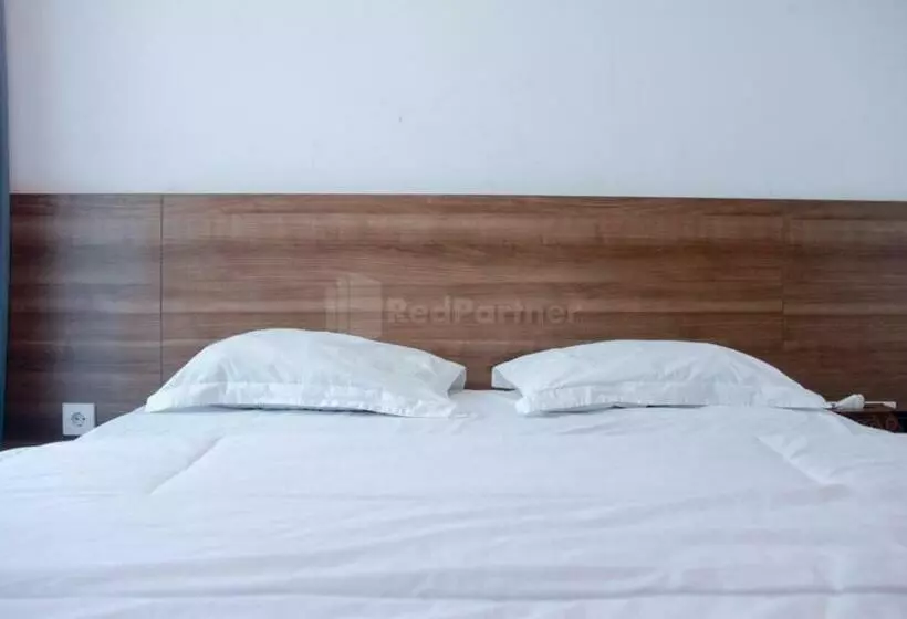 ホテル Redliving Apartemen Treeparkcity   My Rooms Tower Alpine