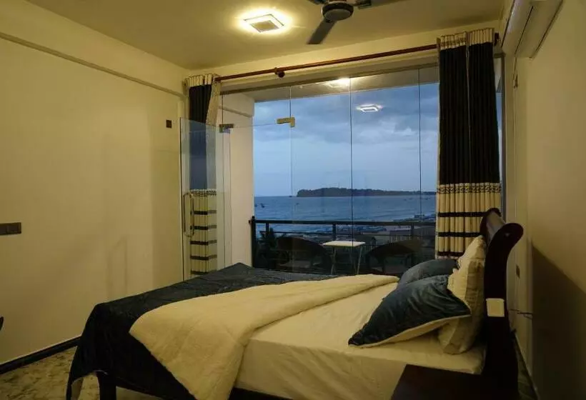 هتل Seaside Resort