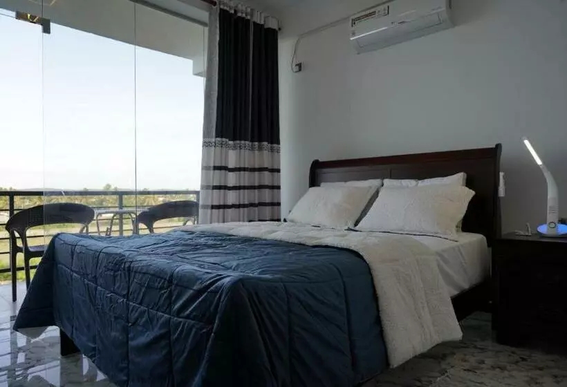 هتل Seaside Resort