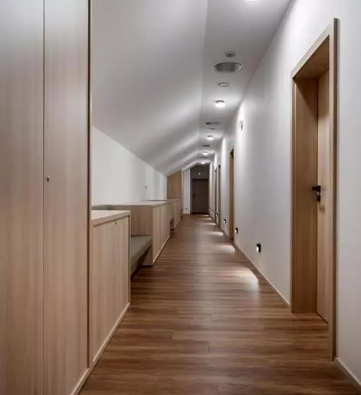 ペンション Vinařský Dům, Vinařství Popela Perná