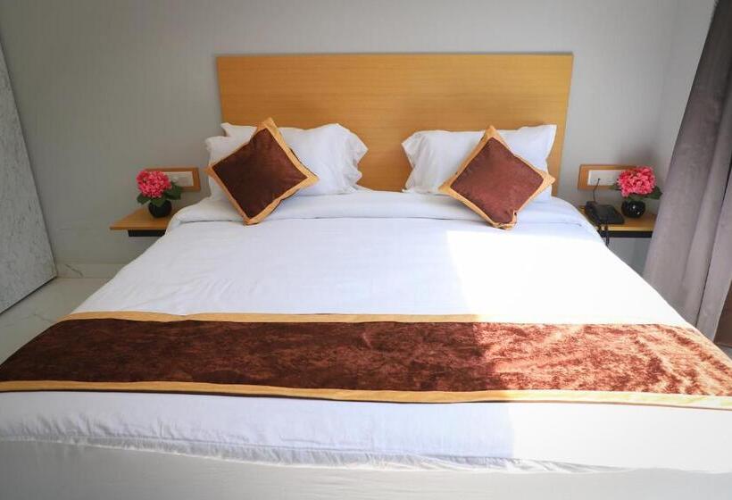 The Empire Villa,cyber City, Gurgaon