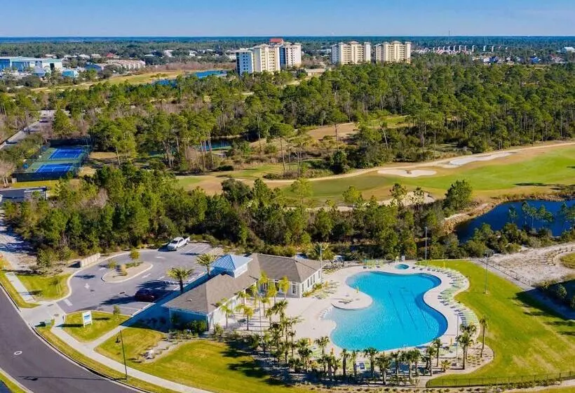 La Salbadora #402c At Lost Key