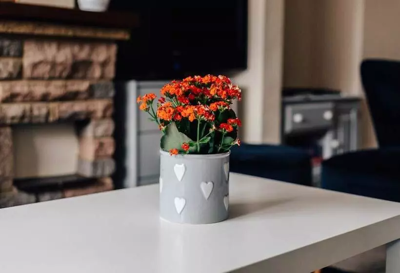 Park End House   Parking, Pet Friendly