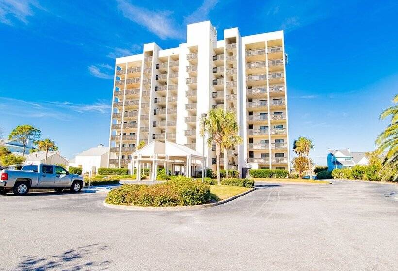 Shipwatch Surf & Yacht By Southern Vacation Rentals