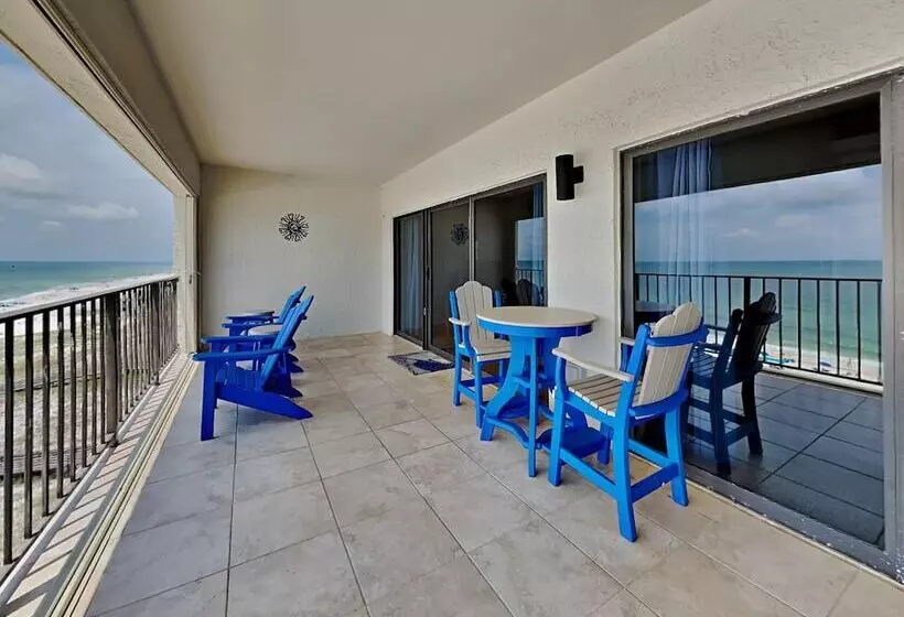 Shipwatch Surf & Yacht By Southern Vacation Rentals