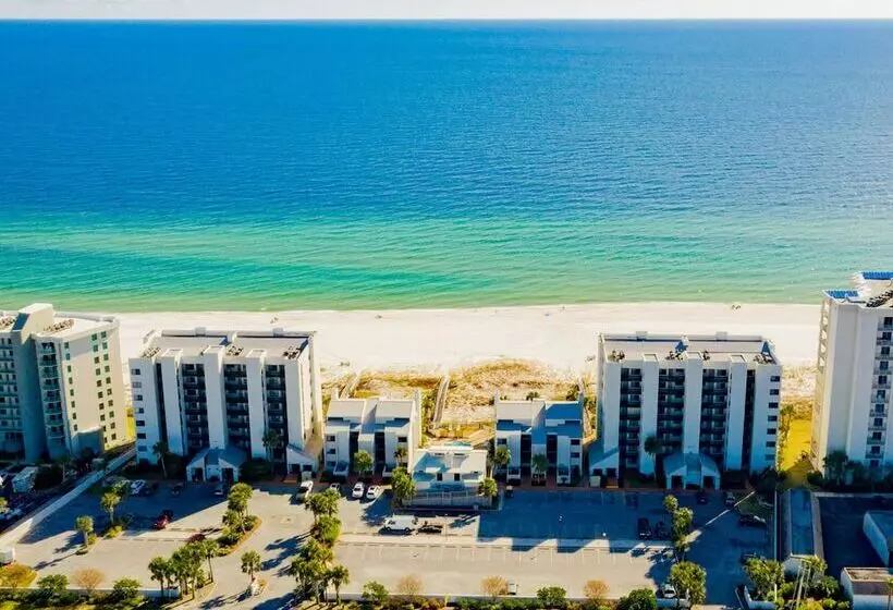 Shipwatch Surf & Yacht By Southern Vacation Rentals