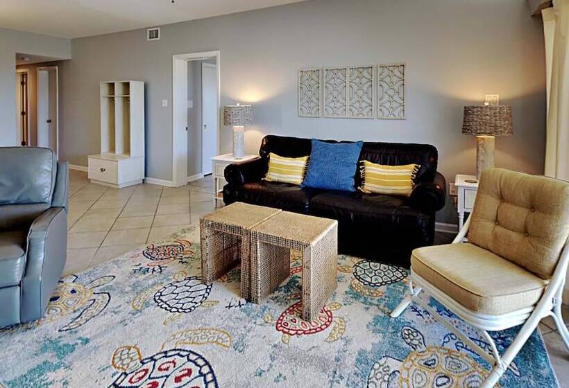 Shipwatch Surf & Yacht By Southern Vacation Rentals