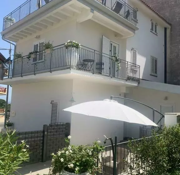 Aamiaismajoitus (B&B) Il Fiore Bianco